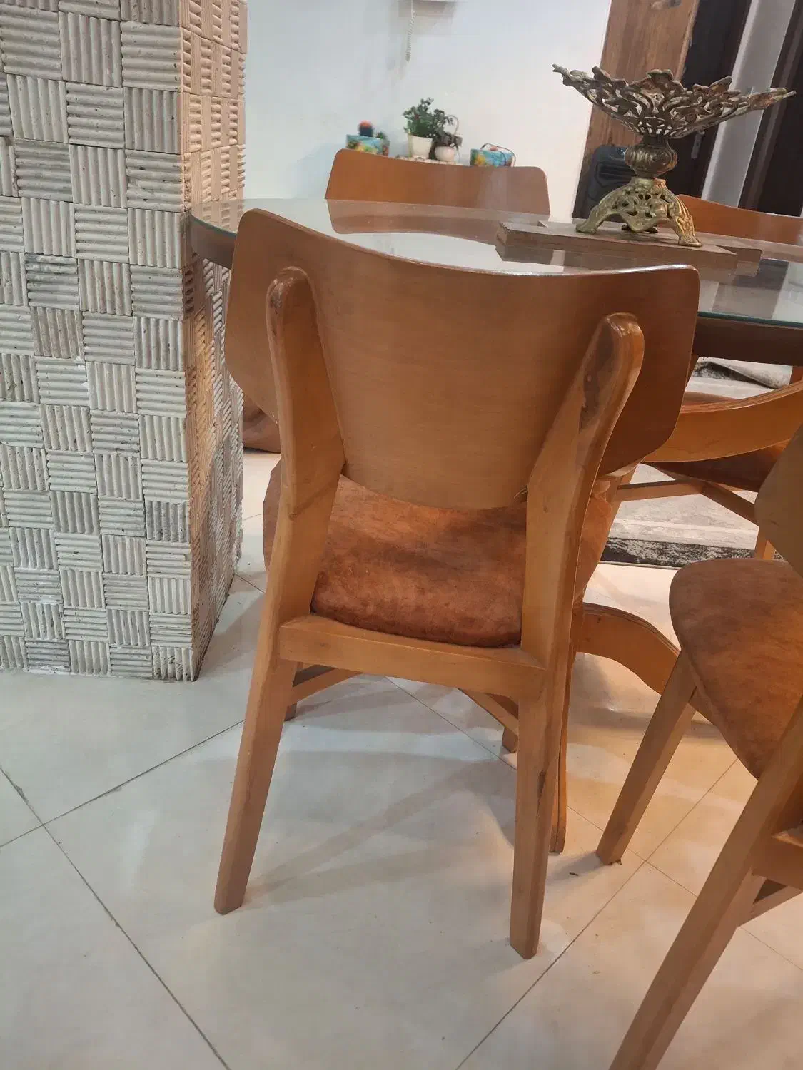 میز ناهار خوری چهار نفره چوب روس|میز و صندلی غذاخوری|باقرشهر, |دیوار