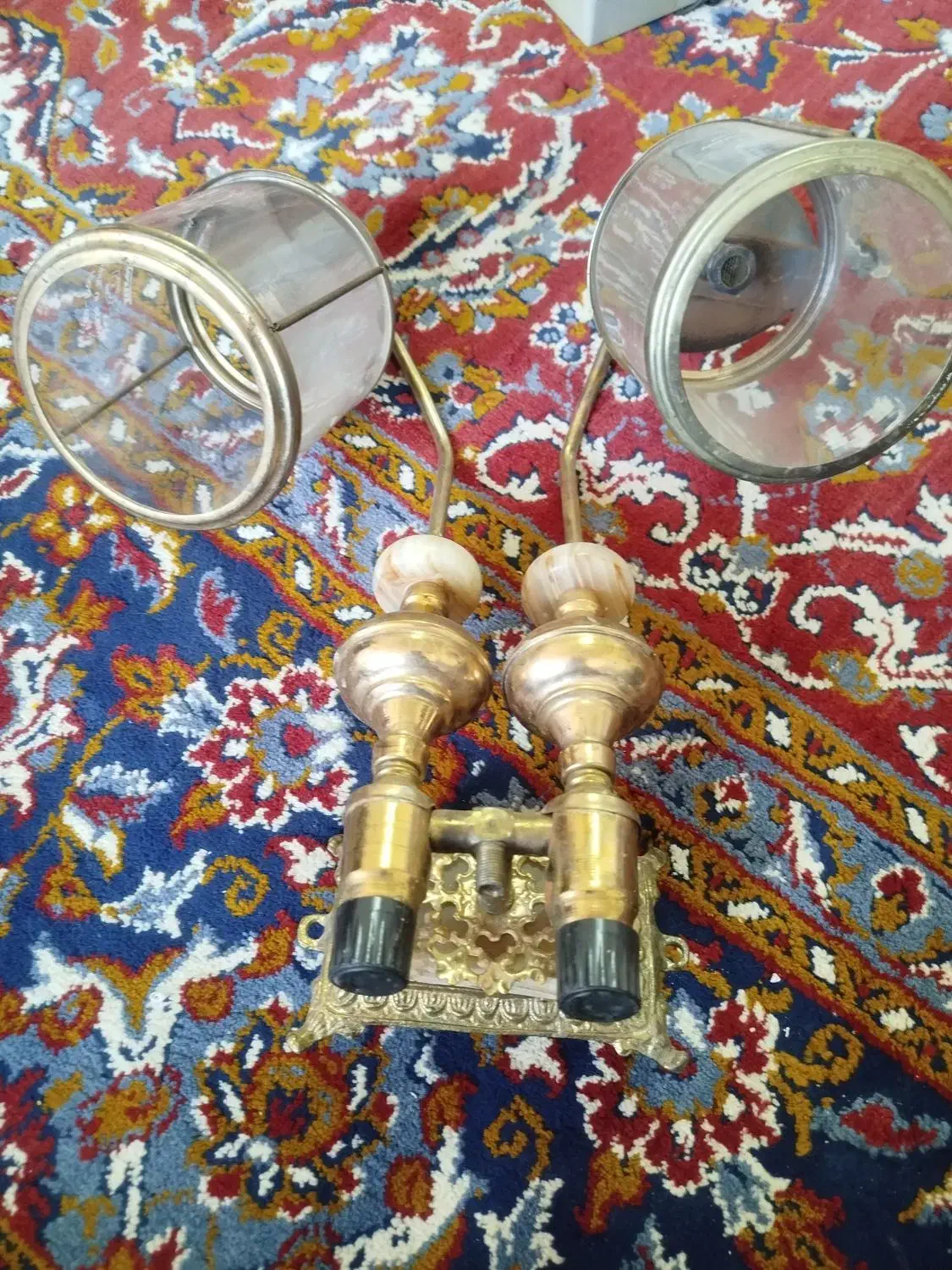 لوستر قدیمی ۲عدد|لوستر و چراغ آویز|قم, نیروگاه|دیوار