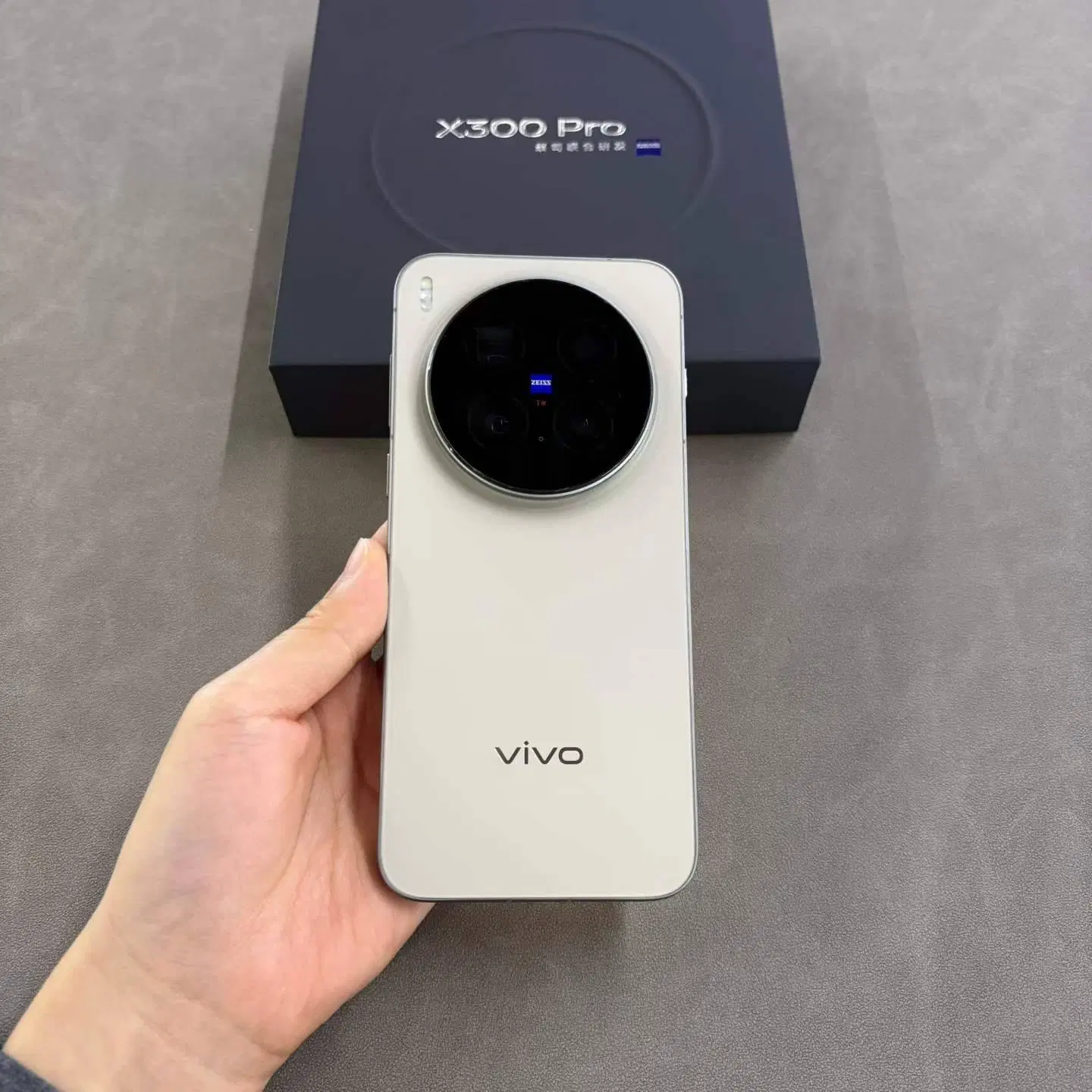 Vivo 300 pr / honor magic6 ultimate|موبایل|اصفهان, سعادت‌آباد|دیوار