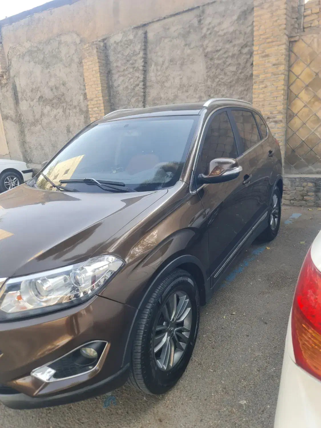 تیگو۵ قهوه ای متالیک|خودرو سواری و وانت|مشهد, هنرستان|دیوار