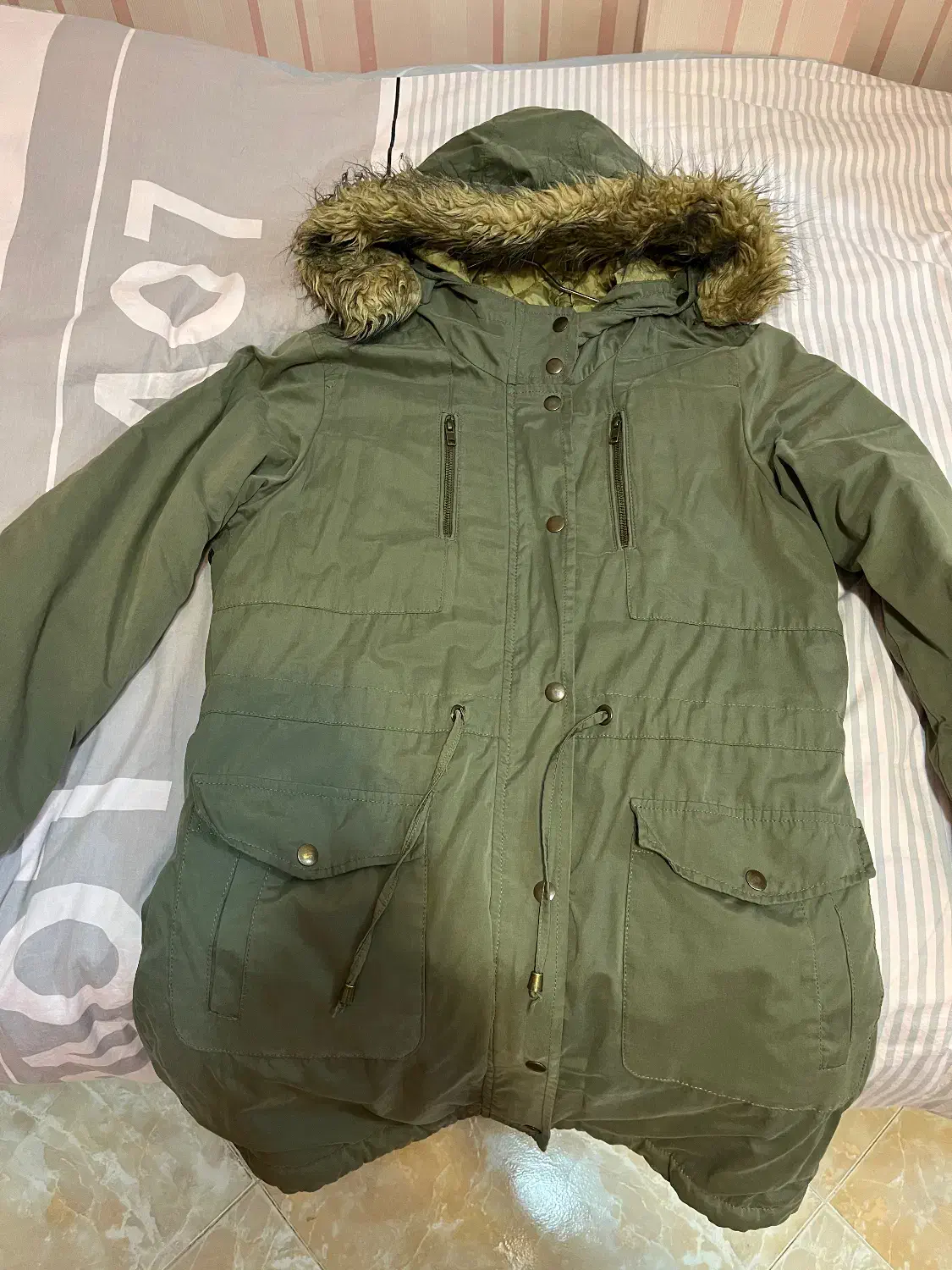 دو عدد کاپشن گرم خارجی سایز ۳۸ تا ۴۲|لباس|قزوین, |دیوار