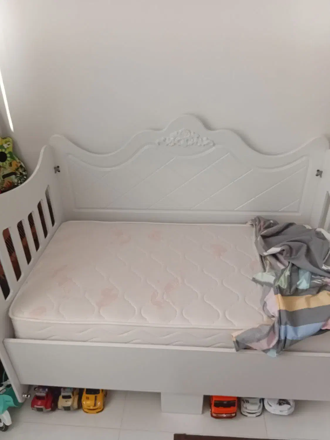 تخت کودک مناسب تا پنج سال|تخت و صندلی بچه|کومله, |دیوار