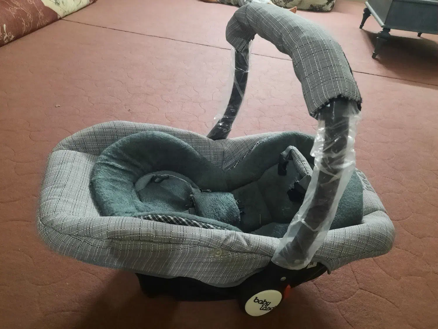 کریر|کالسکه و لوازم جانبی|زابل, |دیوار