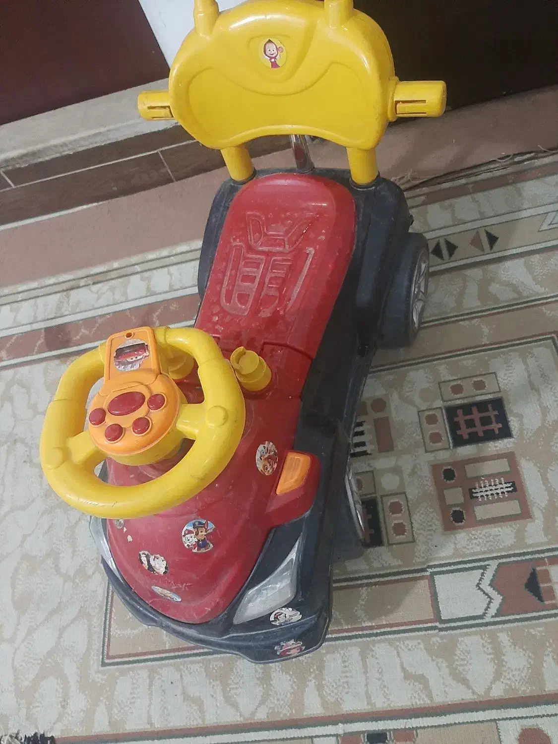 میز تحریر و ماشین و کارتن تلوزیون|میز تحریر و کامپیوتر|نسیم‌شهر, |دیوار