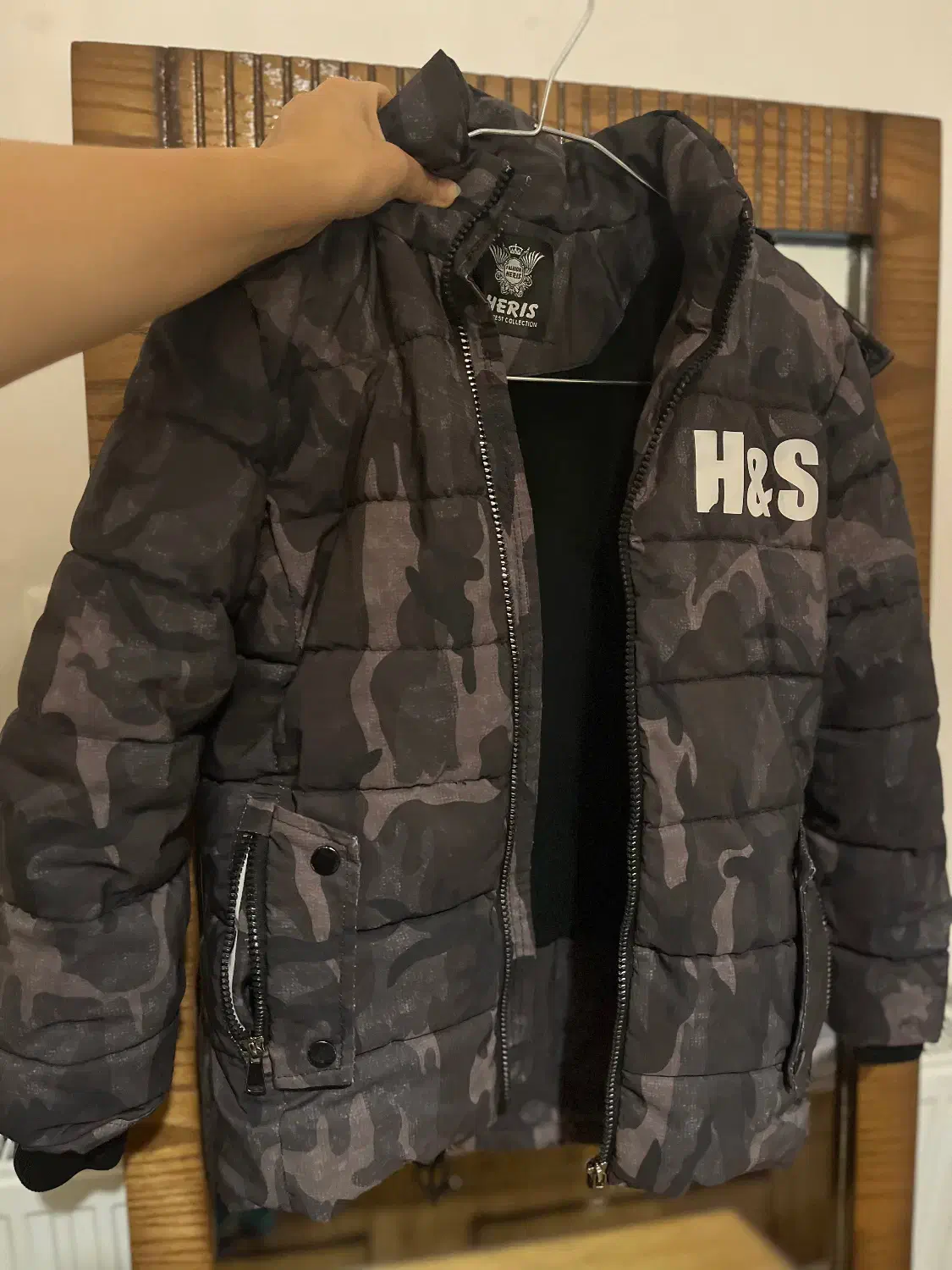 پالتو و‌کاپشن|لباس|اراک, |دیوار