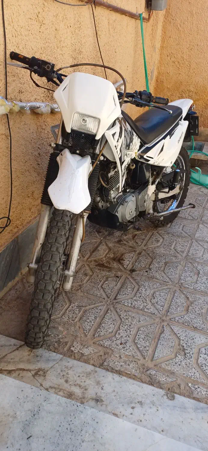 روان۲۰۰مدل۸۸اصل|موتورسیکلت|اسفراین, |دیوار