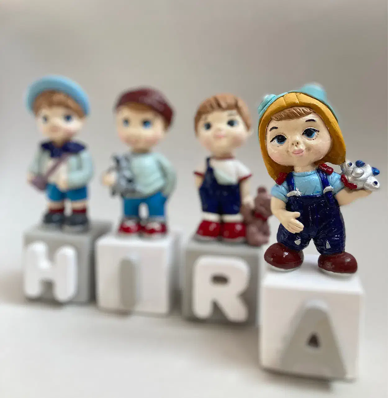 استند اسم کودک،گیفت الفبا و مجسمه دکوری|صنایع دستی و سایر لوازم تزئینی|کرمانشاه, |دیوار