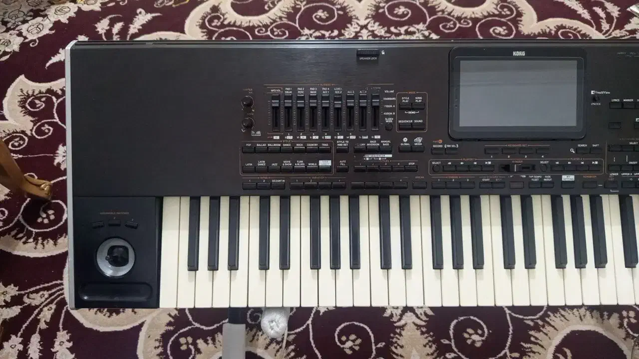 کرگpxa4|پیانو، کیبورد، آکاردئون|تربت جام, مطهری|دیوار