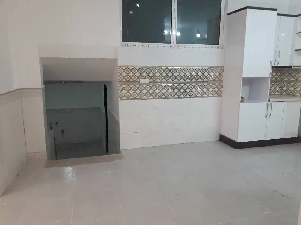 اجاره زیرزمین اب.برق.گاز.تلفن مستقل نوساز|اجارهٔ خانه و ویلا|قم, باجک دو|دیوار