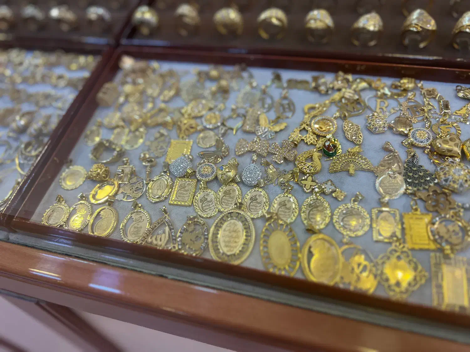 انواع پلاک های سبک و سنگین از زیر گرم به بالا|جواهرات|کاشان, بازار کاشان|دیوار