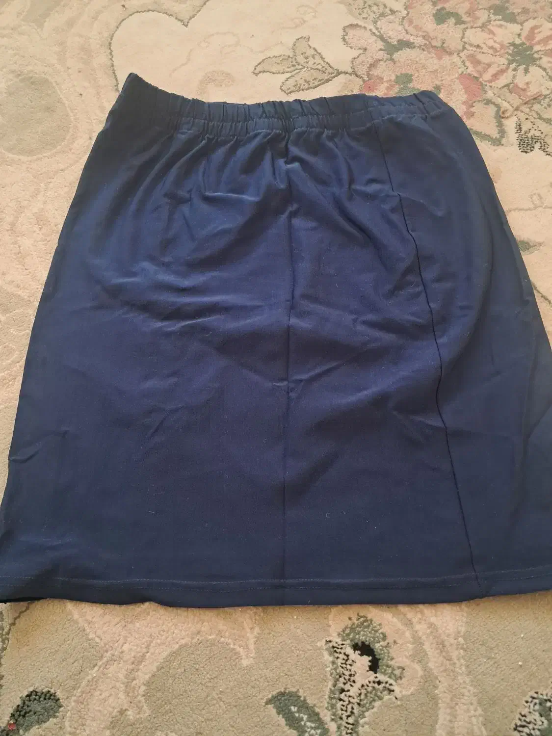 بلیز و دامن زنانه یاشاید دخترانه|لباس|قم, مسجد امام حسن|دیوار