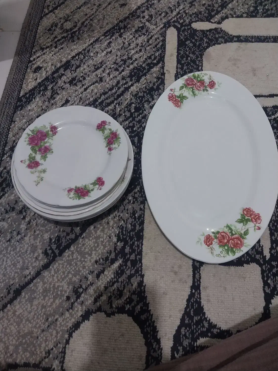 ظروف گل سرخی|ظروف سرو و پذیرایی|اهواز, کوی آغاجاری|دیوار