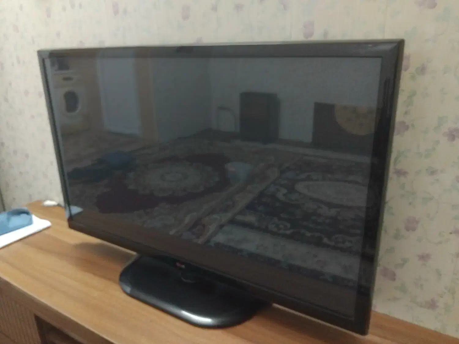 تلویزیون ۴۲ ال. جی|تلویزیون و پروژکتور|گنبد کاووس, |دیوار