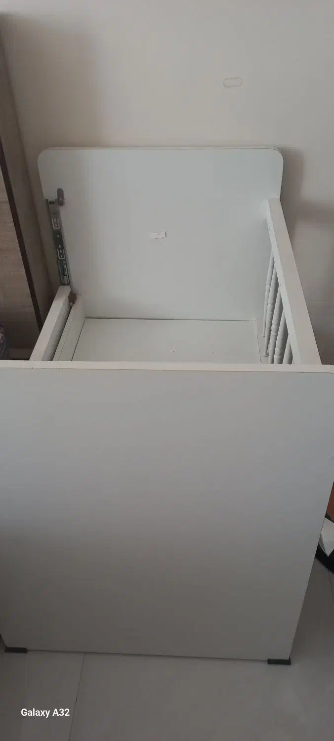 تخت نوزاد کنار مادر|تخت و صندلی بچه|اصفهان, گلزار|دیوار