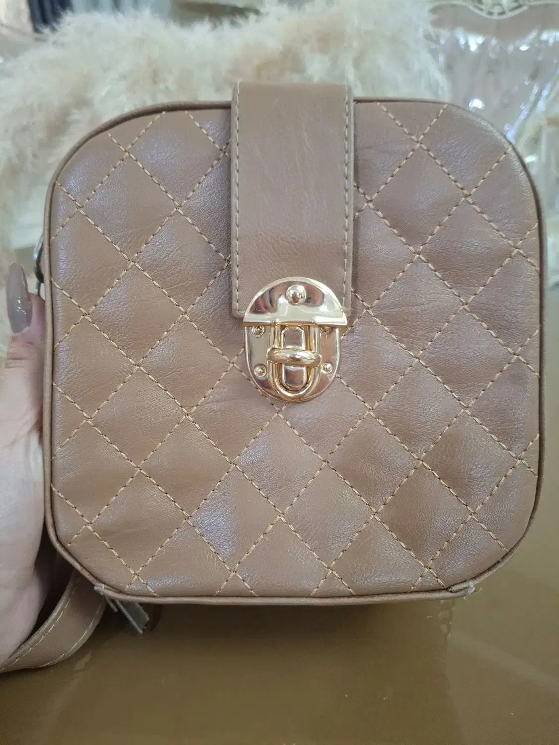 کیف|کیف، کفش، کمربند|صفادشت, |دیوار