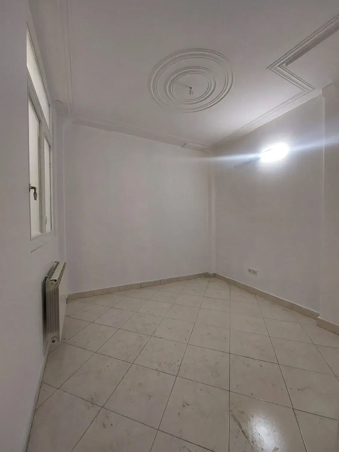 شیخ هادی/ 70 متر/ تک واحدی  و دو خواب