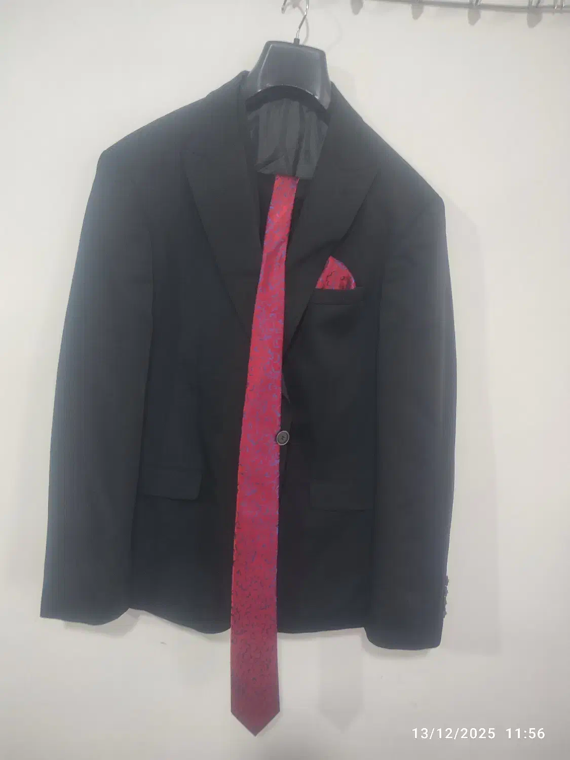 کت وشلوار|لباس|سیلوانه, |دیوار