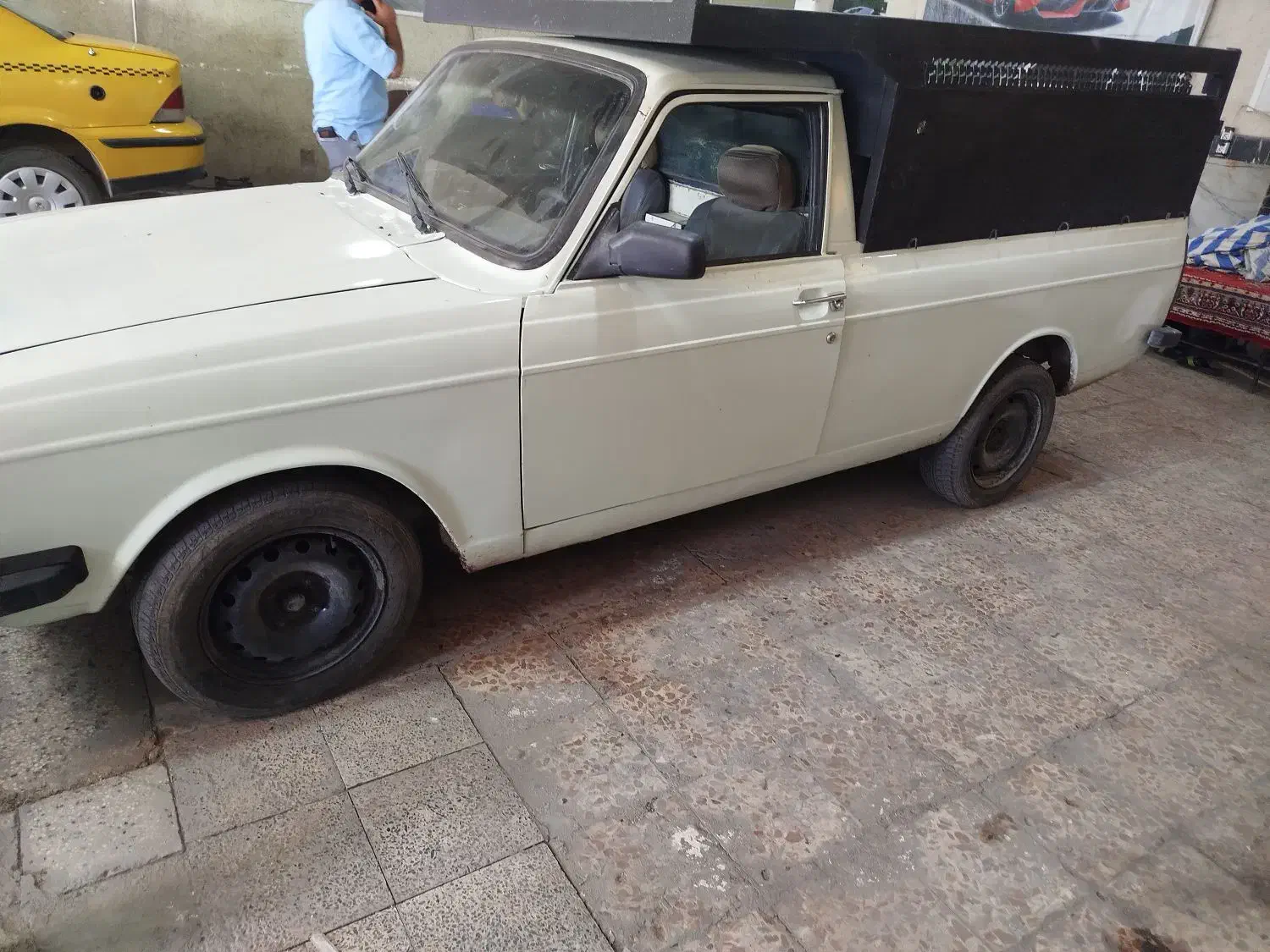 پیکان وانت|خودرو سواری و وانت|میانه, |دیوار