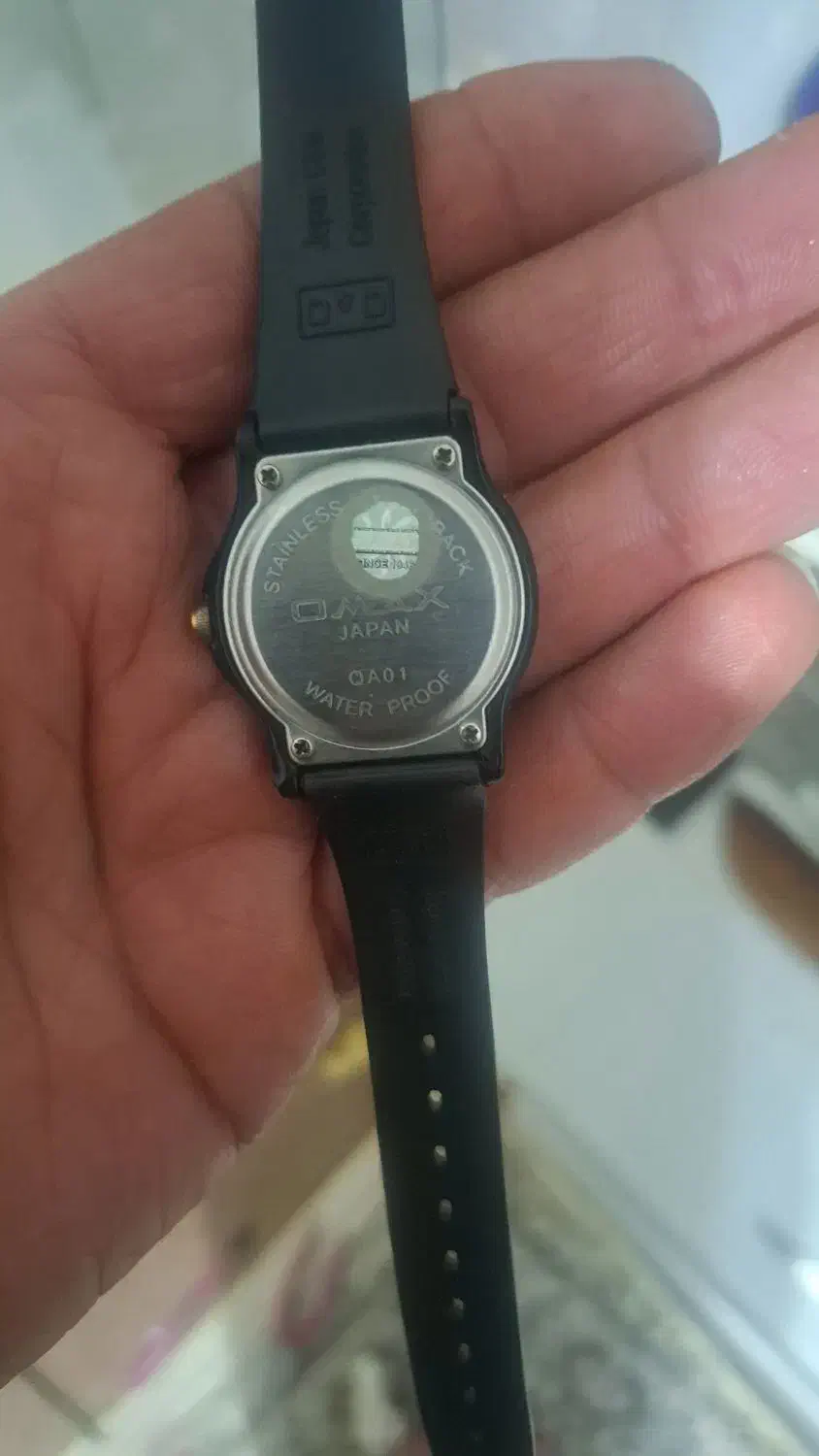 ساعت اماکس ژاپن|ساعت|فولادشهر, ورزشگاه فولادشهر|دیوار