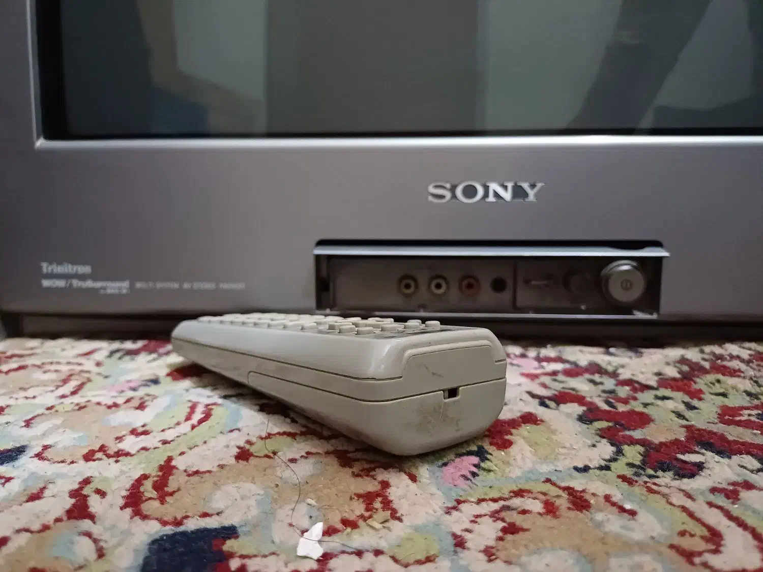 تلوزیون قدیمی سونی|تلویزیون و پروژکتور|امیدیه, |دیوار