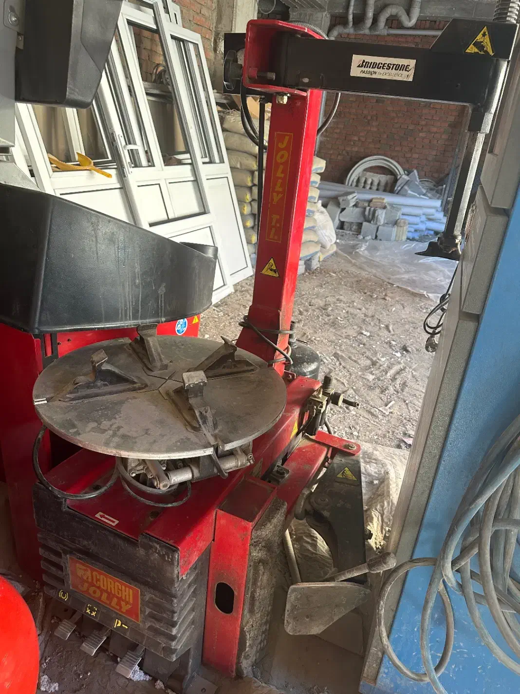 دستگاه بالانس،لاستیک درآر،پمپ باد و دستگاه نیتروژن|ابزارآلات|مهاباد (آذربایجان غربی), |دیوار