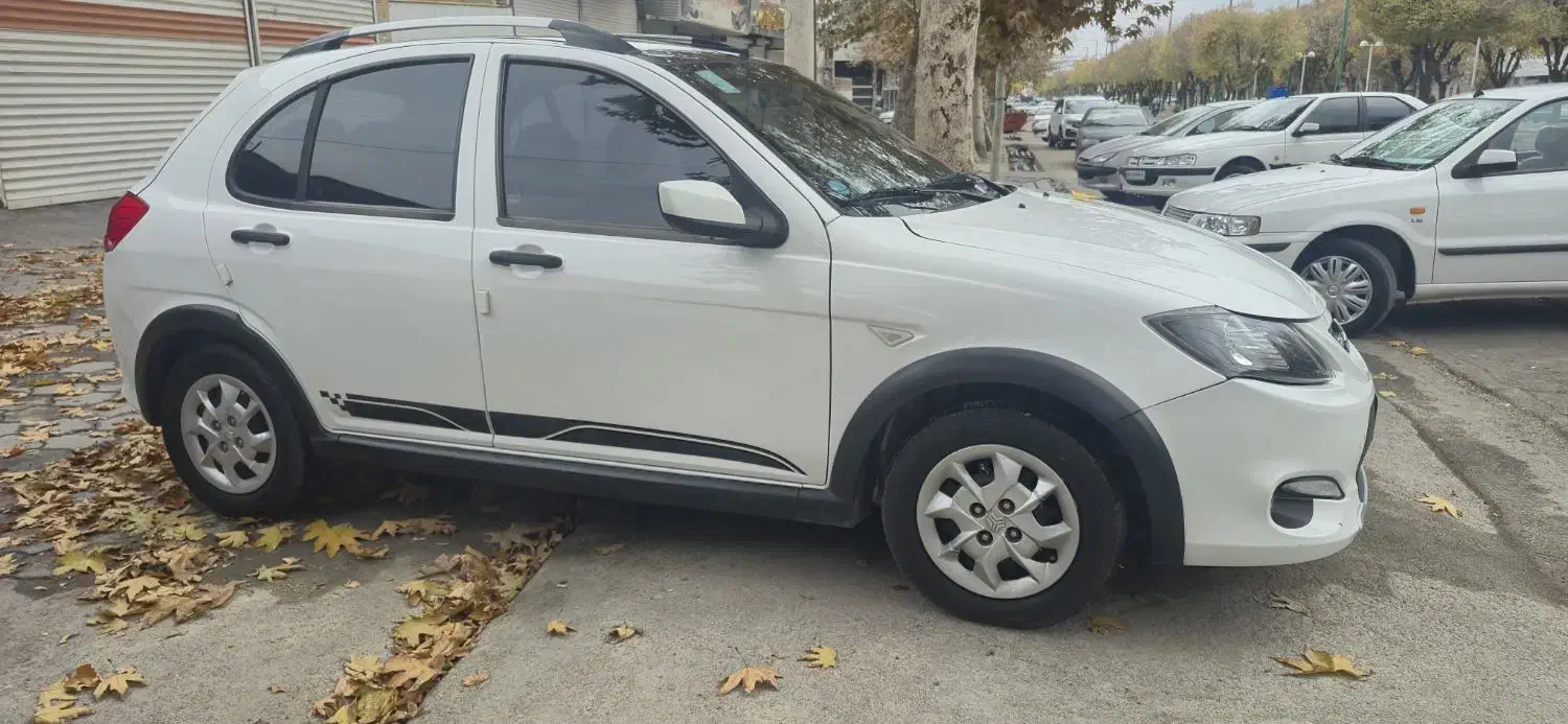 کوییک آر ۴۰۲|خودرو سواری و وانت|بروجرد, |دیوار