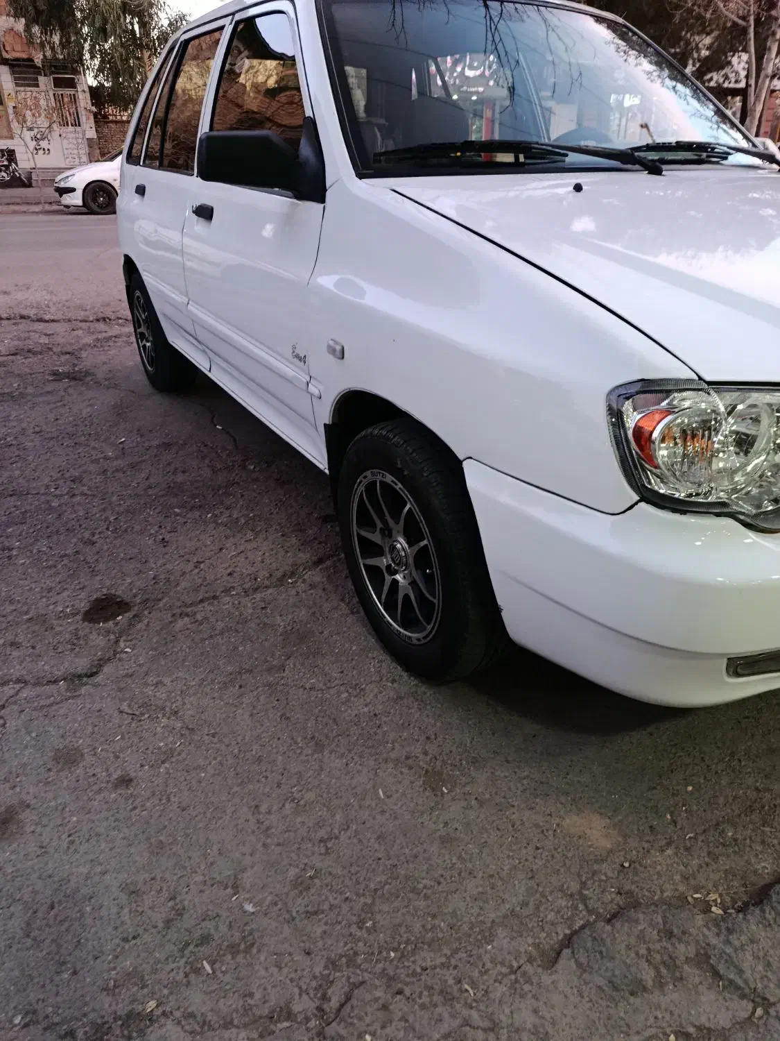 ۱۱۱مدل۹۴|خودرو سواری و وانت|زرند, |دیوار