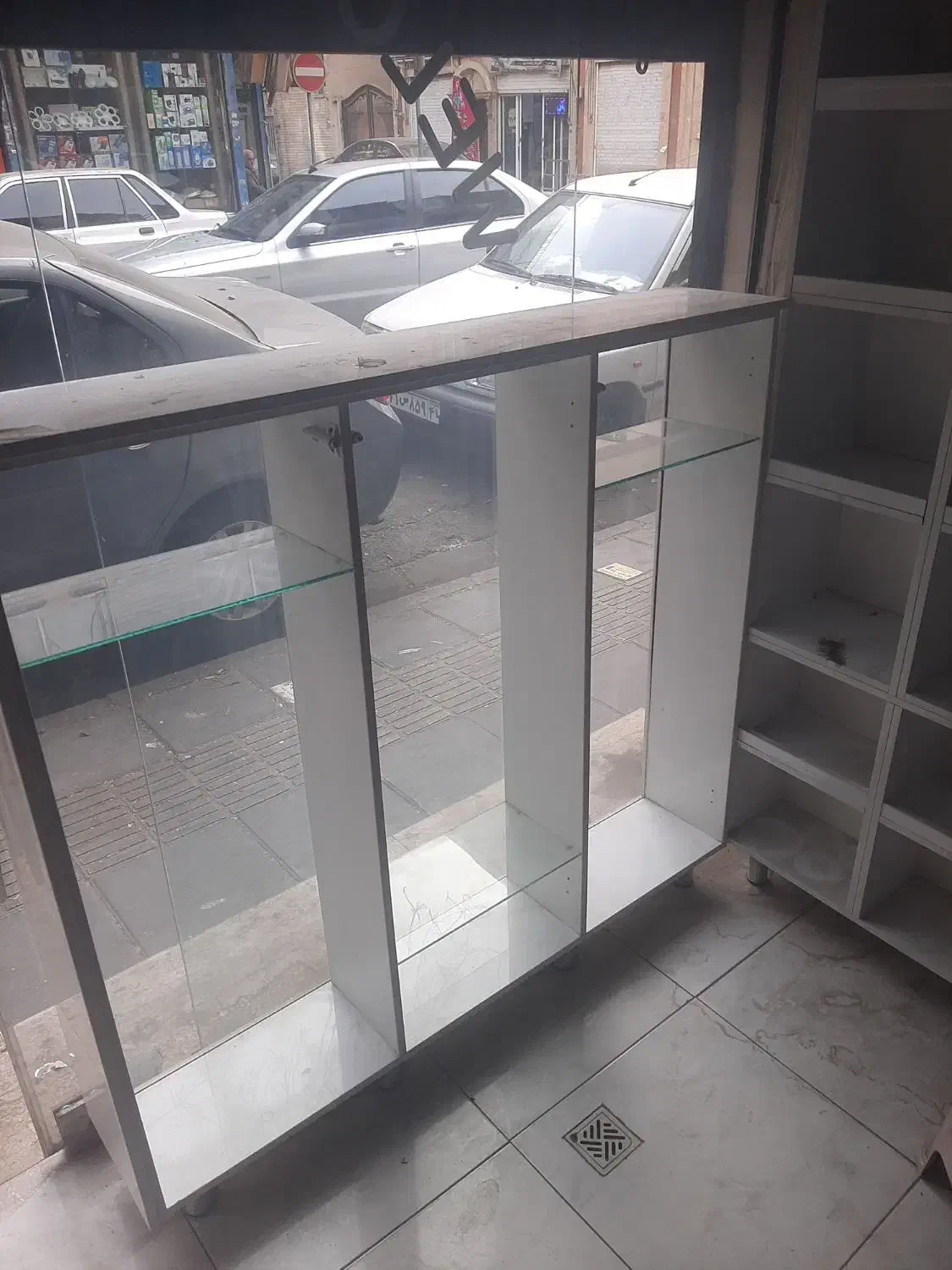 فروش چند عدد ویترین و ترازوی محک در حد|فروشگاه و مغازه|ری, شهرری|دیوار