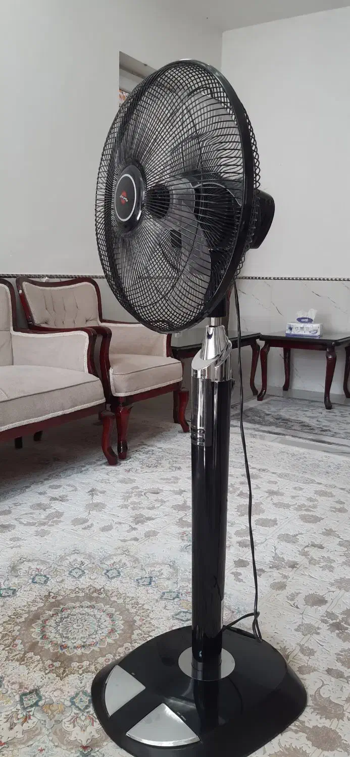 پنکه پایه بلند پارس خزر|پنکه و تصفیه‌کنندهٔ هوا|ملایر, |دیوار