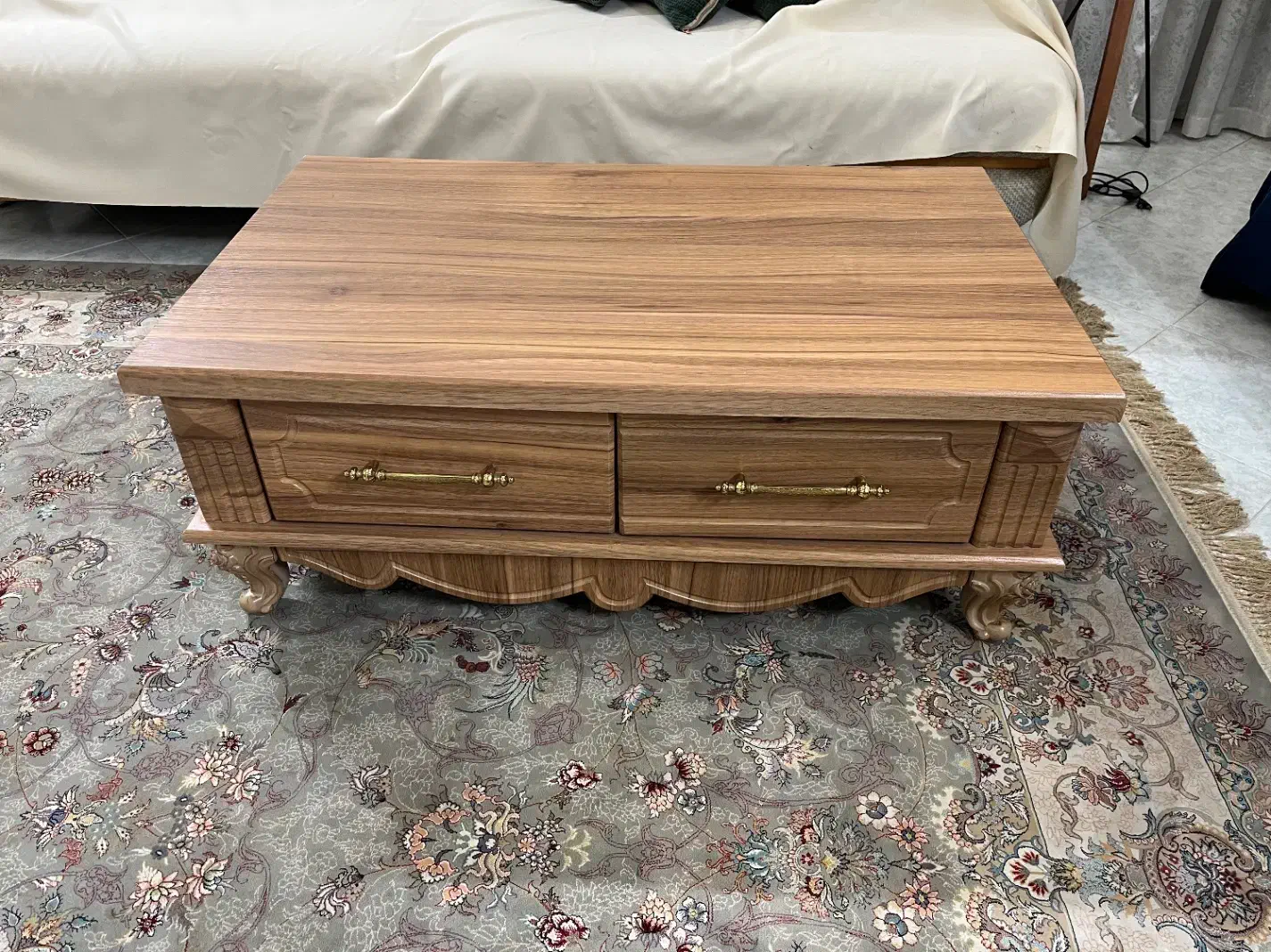 میز جلو مبلی|مبلمان خانگی و میز عسلی|کرج, کلاک پایین|دیوار