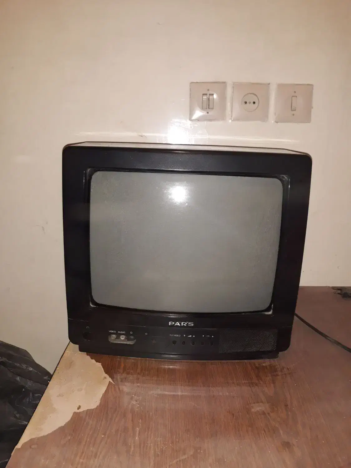 تلویزیون ۱۴ پارس|تلویزیون و پروژکتور|دزفول, |دیوار