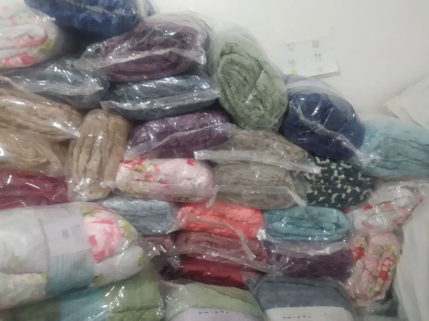 پتو ژله ایی|رختخواب، بالش، پتو|تنکابن, |دیوار