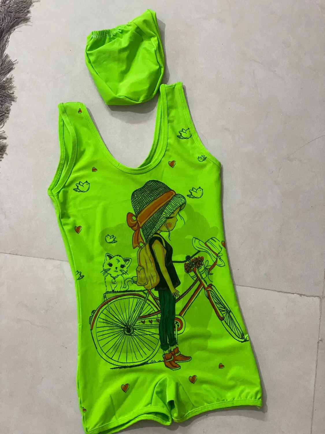 تعدادی مایو بچگانه و زنانه بصورت یکجا فروخته میشه|عمده‌فروشی|یزد, |دیوار