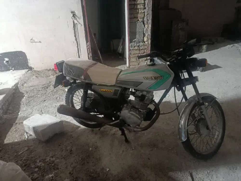 موتور هندا ۱۲۵|موتورسیکلت|ساری, |دیوار