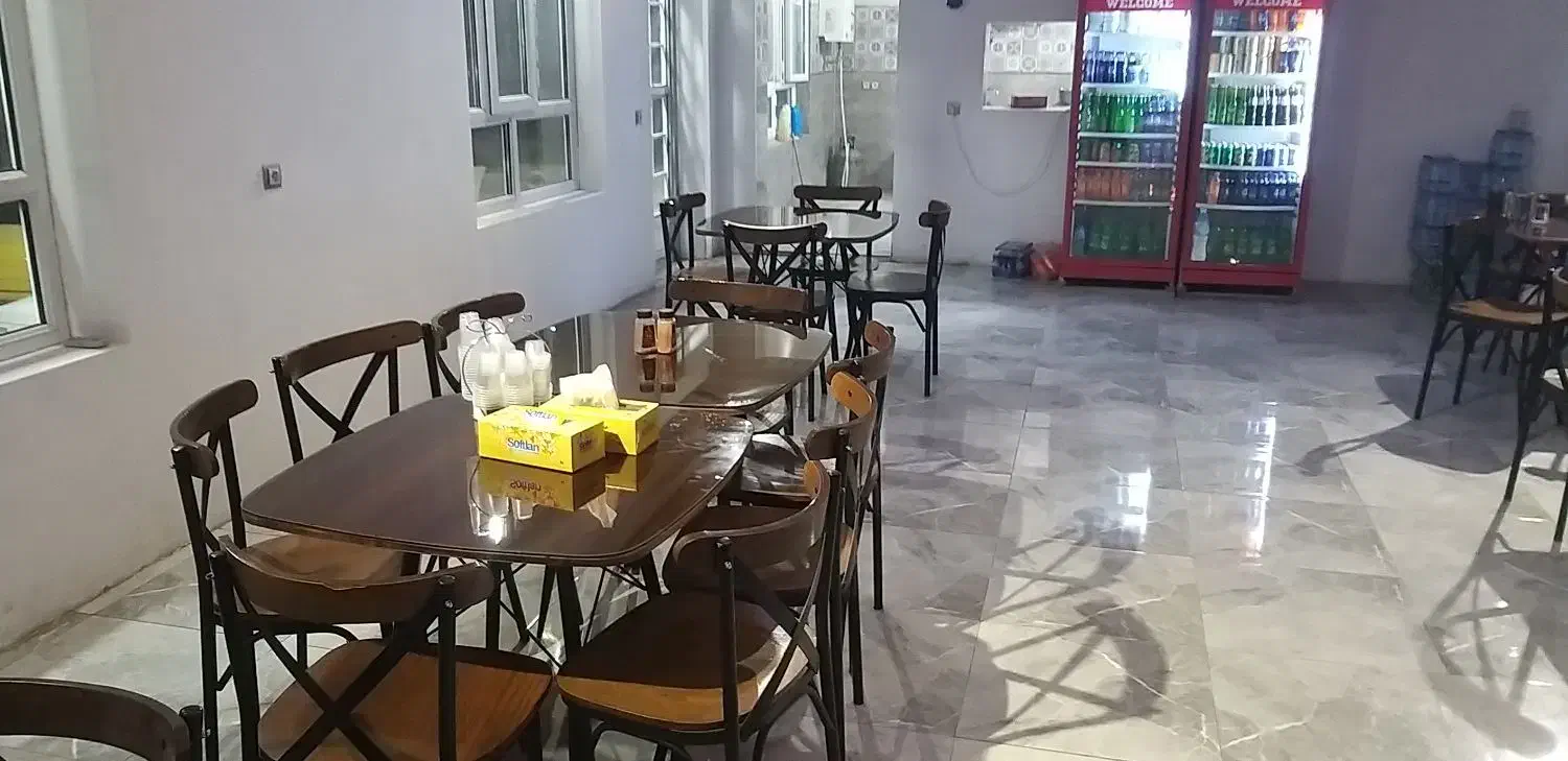 میز و صندلی|کافیشاپ و رستوران|خرمآباد, |دیوار