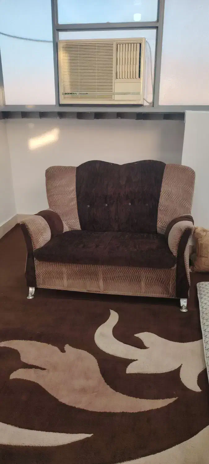 مبل 7 نفره قهوه ای رنگ|مبلمان خانگی و میز عسلی|داراب, |دیوار