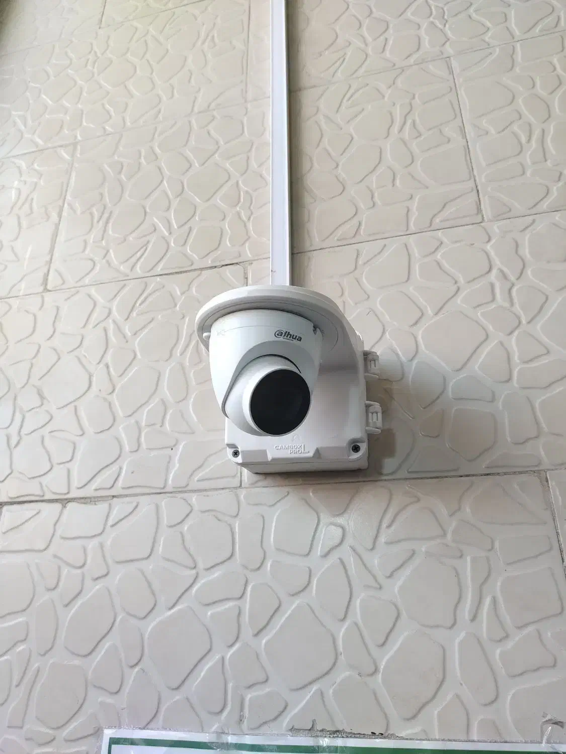 نصب و فروش انواع دوربین مداربسته و دزدگیر اماکن|دوربین مداربسته|خمینی‌شهر, |دیوار