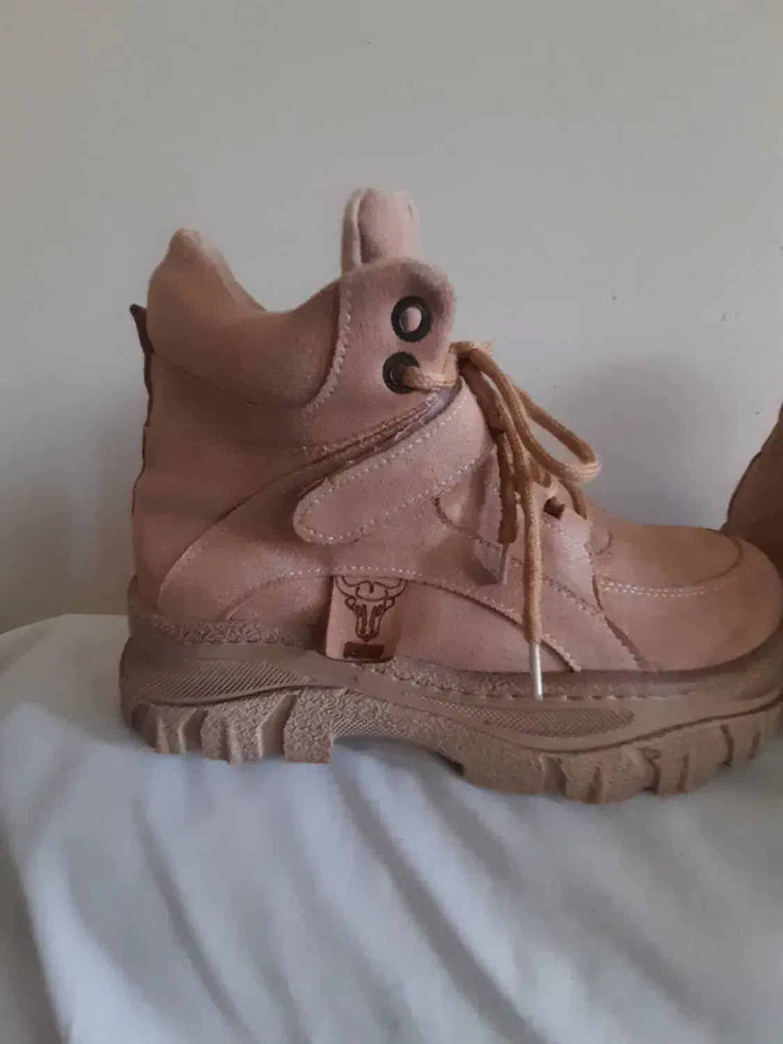 نیم بوت درحد نو|کیف، کفش، کمربند|مشکین‌دشت, |دیوار