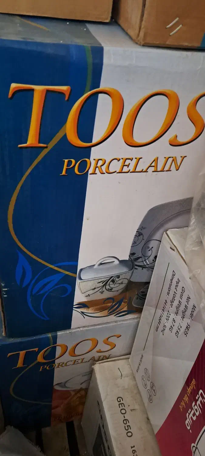 سرویس چینی ۱۲ نفره|ظروف سرو و پذیرایی|شیراز, اکبر آباد|دیوار