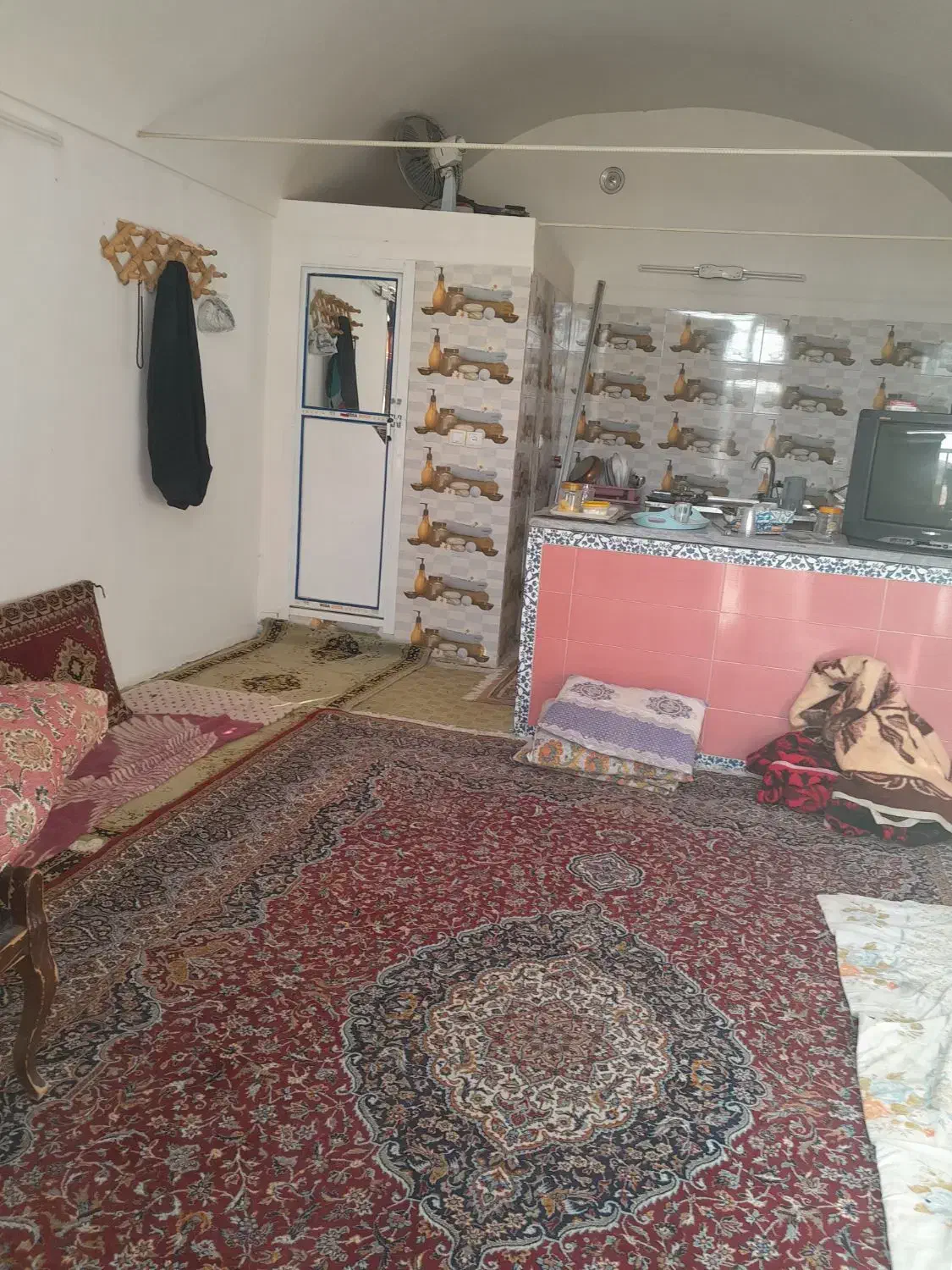 فروش باغ ۴۲۰متری اطراف حبیب اباد|فروش خانه و ویلا|حبیب آباد, |دیوار