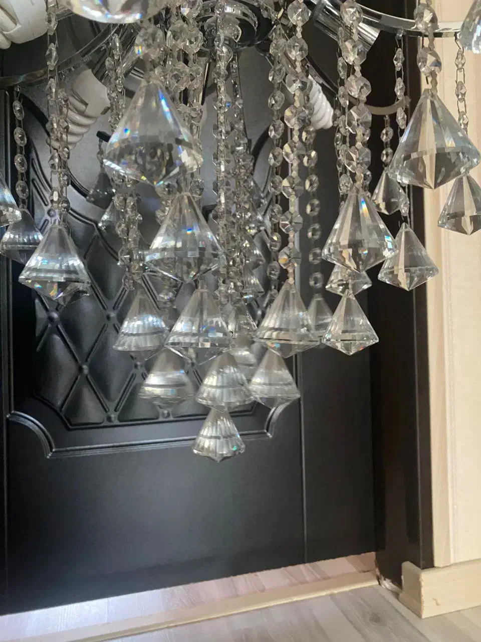 لوستر الماسی|لوستر و چراغ آویز|اردبیل, |دیوار