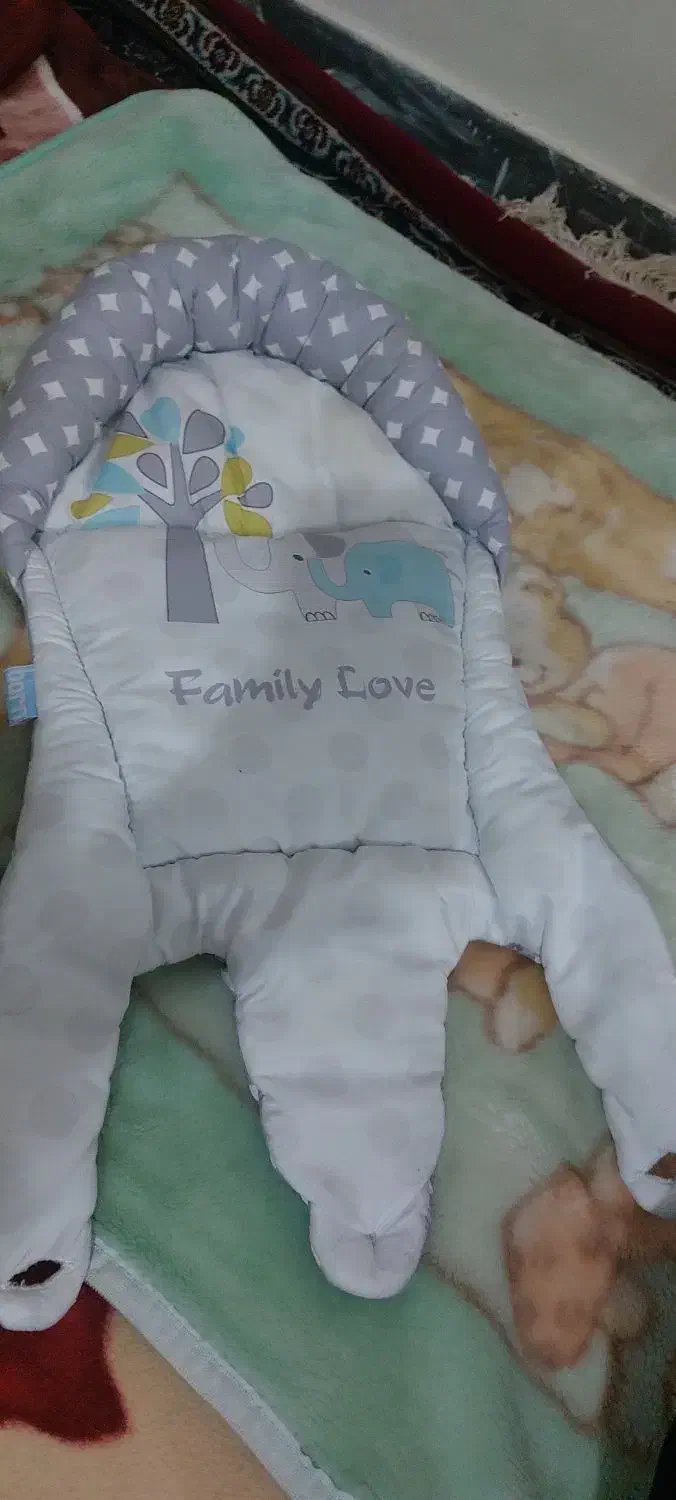 کریر وقنداق سویسی|کالسکه و لوازم جانبی|شهرضا, |دیوار