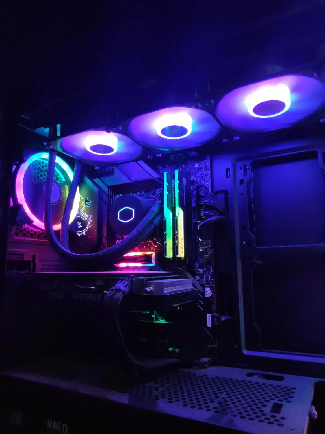 کیس کامپیوتر گیمینگ|رایانه رومیزی|شیراز, زند|دیوار