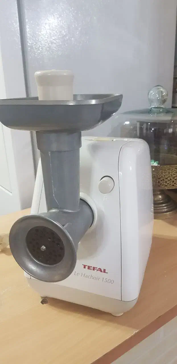 چرخ گوشت کاملا سالم یکبار استفاده شده|خردکن، آسیاب، غذاساز|ری, دیلمان|دیوار