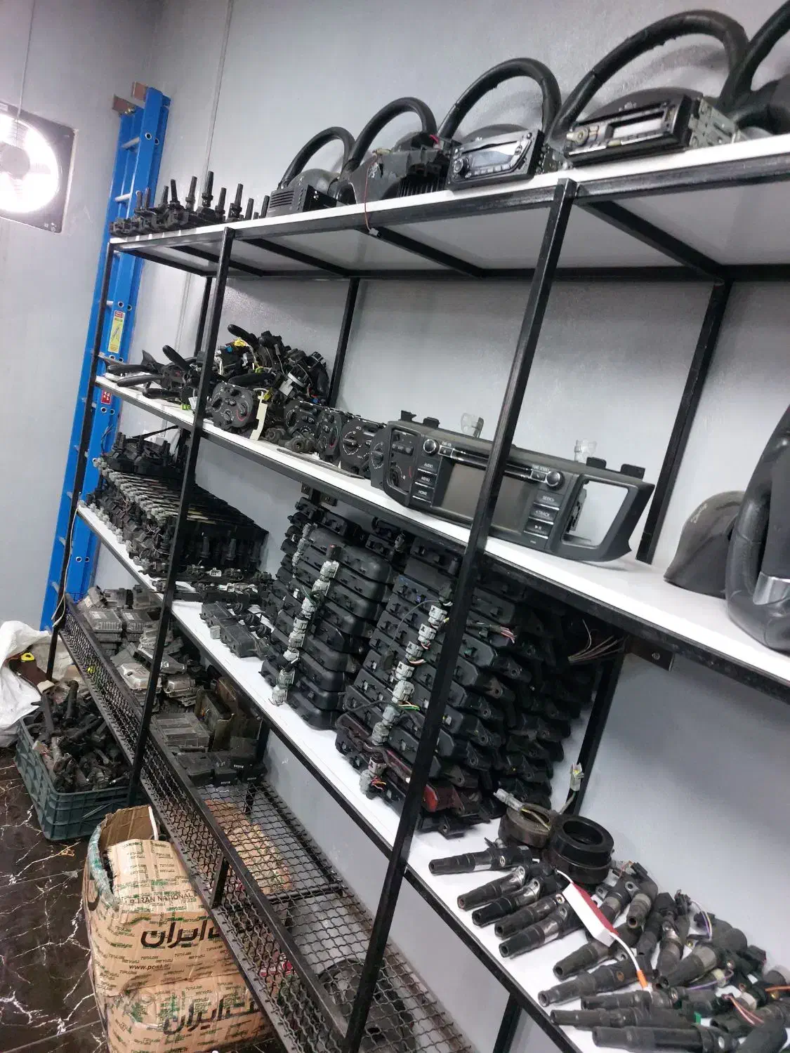 استوک اروپایی دیلمان|قطعات یدکی و لوازم جانبی|رشت, انصاری|دیوار