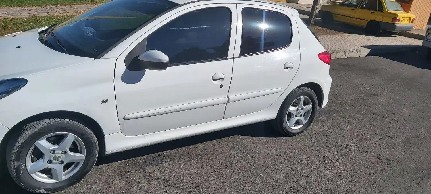 ۲۰۷مدل ۹۶بدون رنگ|خودرو سواری و وانت|گوآور, |دیوار