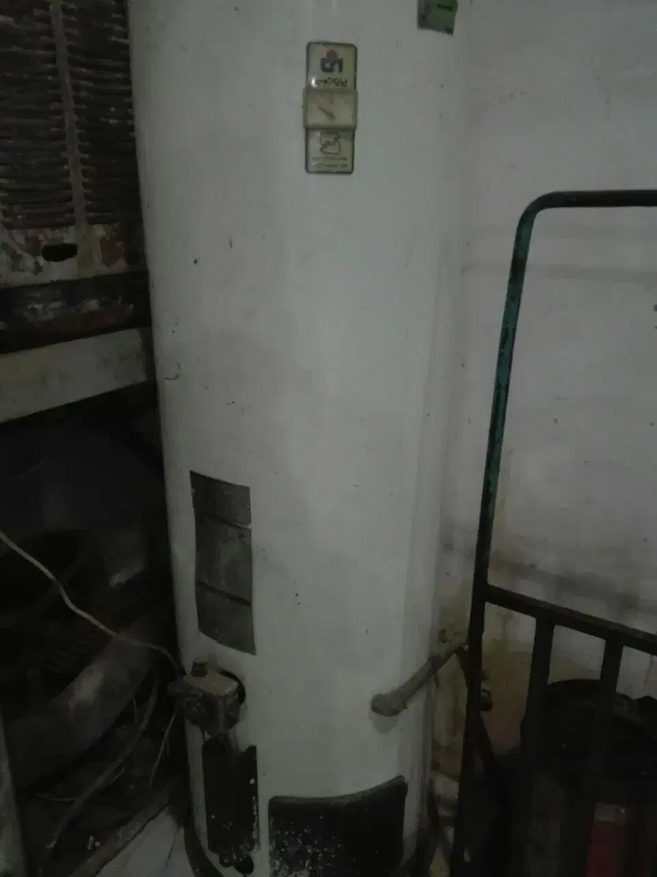 آبگرمکن ایستاده سالم|آبگرمکن، پکیج، شوفاژ|مشهد, توس (بلوار توس)|دیوار