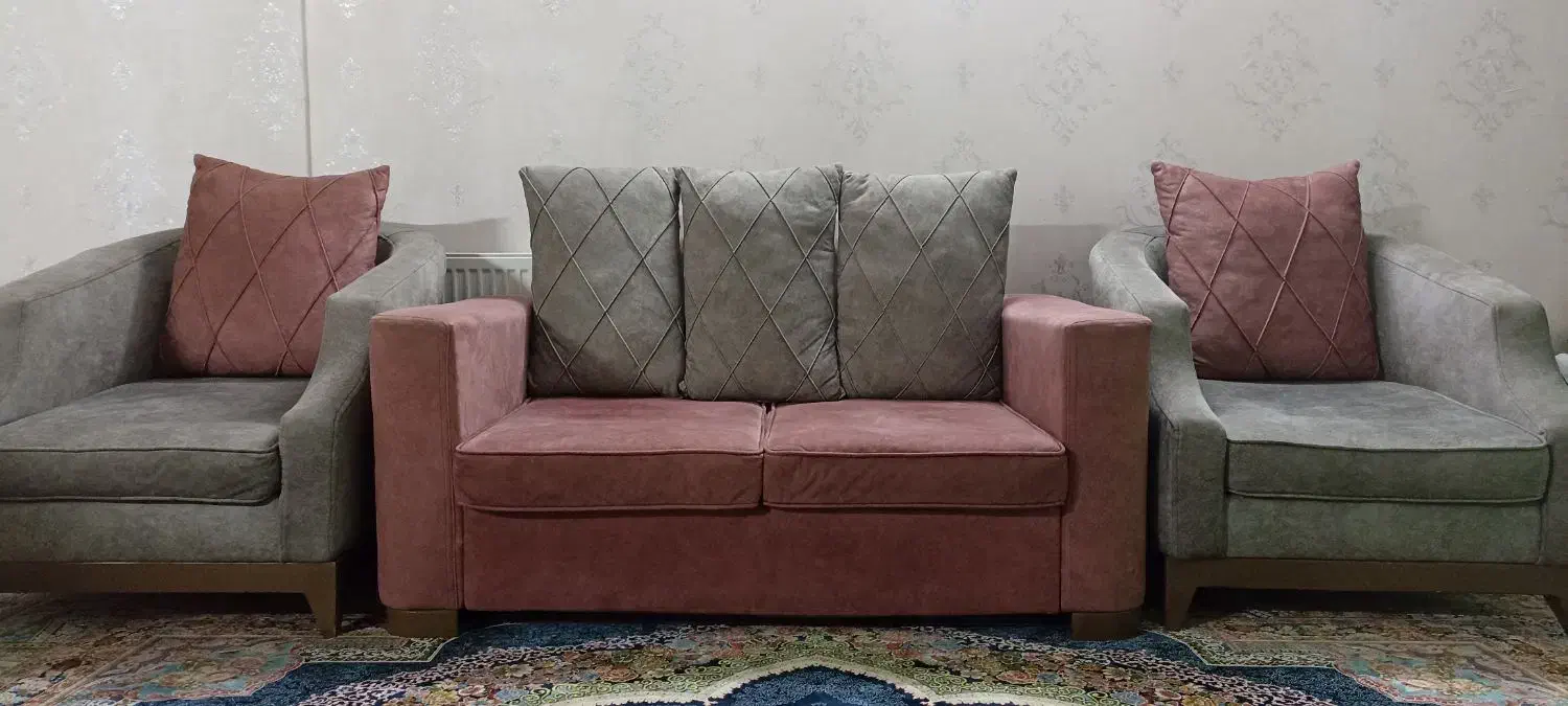 مبل هفت نفره با سه عدد میز|مبلمان خانگی و میز عسلی|مشهد, مقدم|دیوار