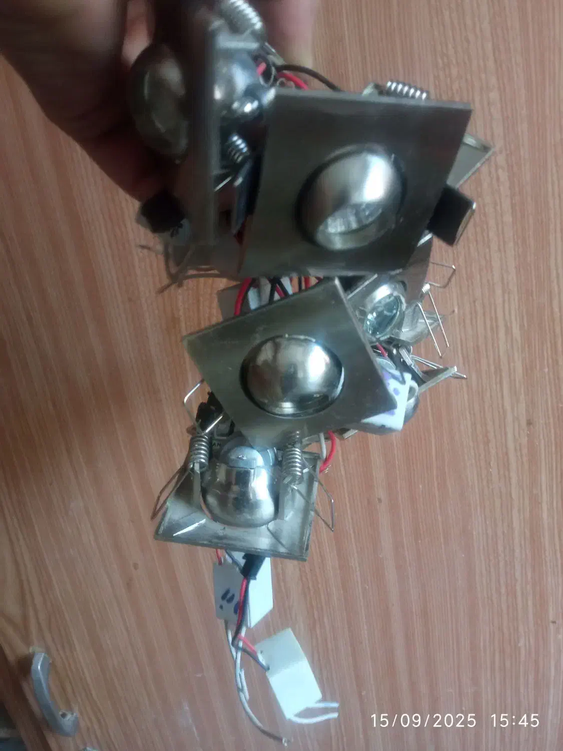 ریسه smd . ترانس 12ولت مغازه و لامپ lED و سایر .|لامپ و چراغ|سبزوار, توحیدشهر|دیوار