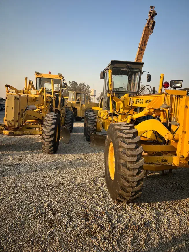 گریدر و غلتک|خودرو سنگین|تهران, آذری|دیوار